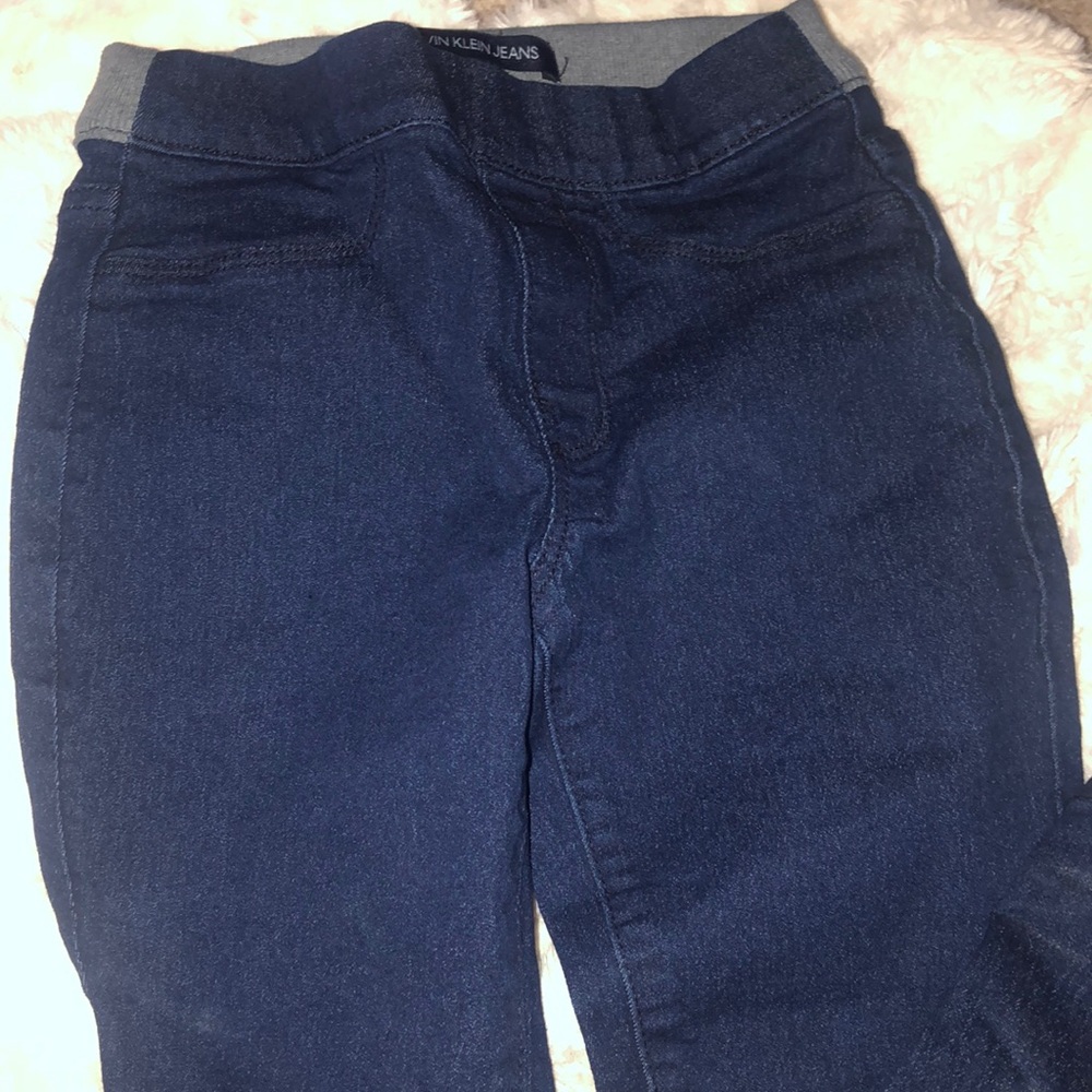 Girls Calvin Klein jeggings in size 5
